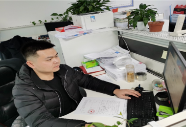 表彰先進，宣揚典型——貴州陽光產(chǎn)權(quán)交易所有限公司王得天同志被中共貴陽市委評為“愛國擁軍先進個人”